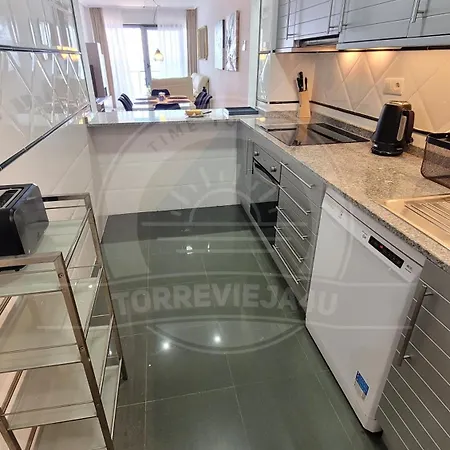 Torrevieja4u Front Sea View * تورّيفيِخا